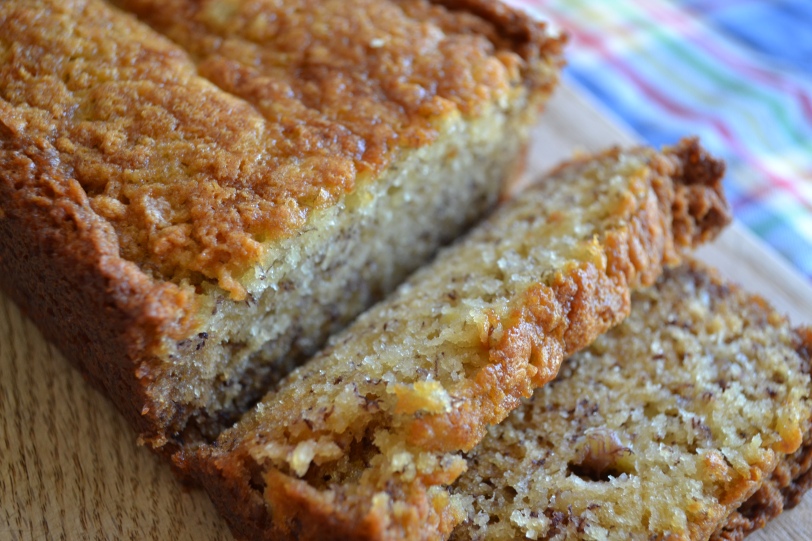 Best Ever Banana Bread - super-moist / The Wonderfully Ordinary Life of Mrs. H and Her Family